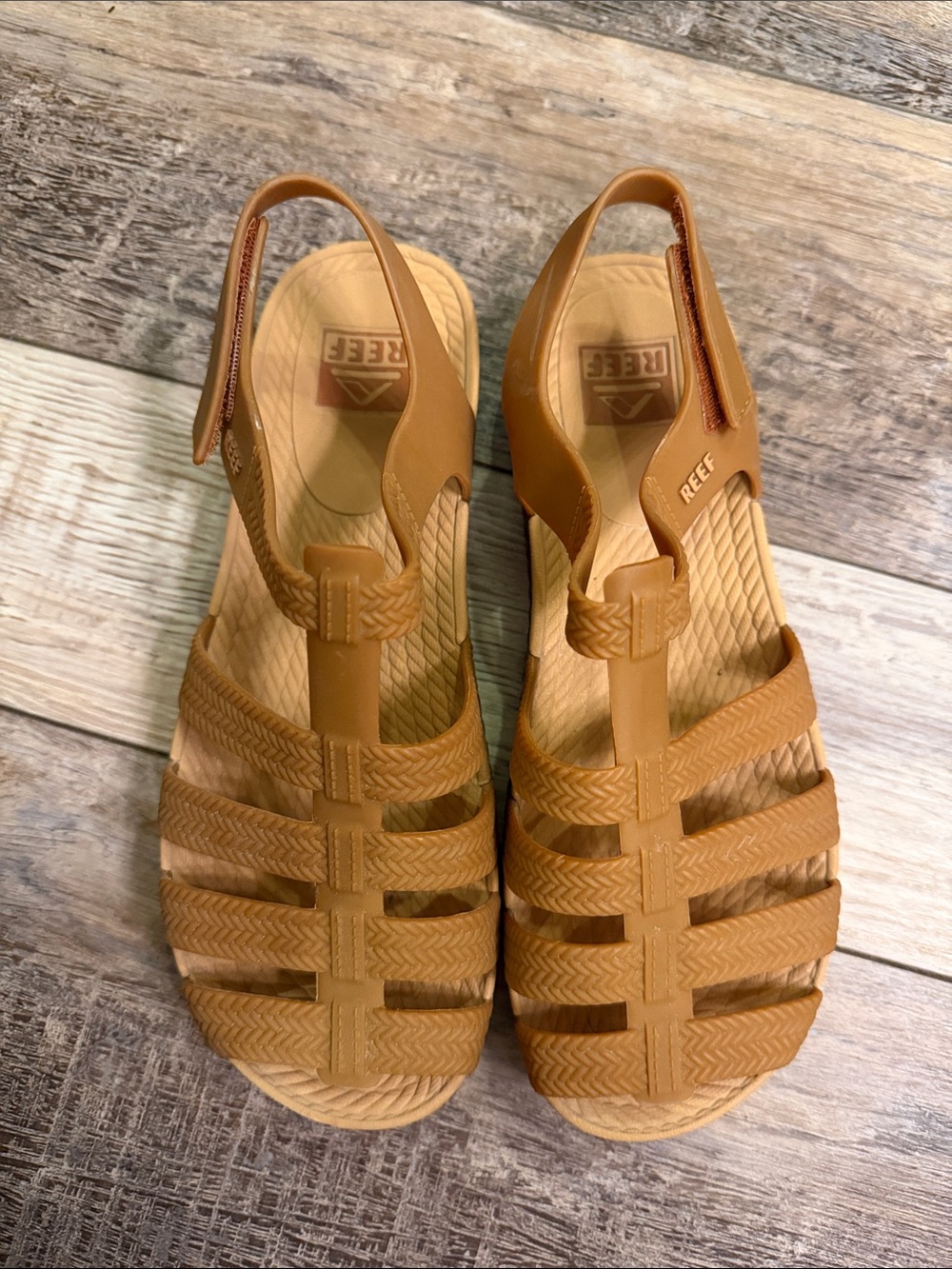 Reef Women’s Tan Strappy Sandals